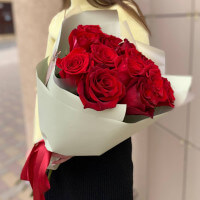 Букет из 15 роз Эквадор с доставкой в Краснодаре