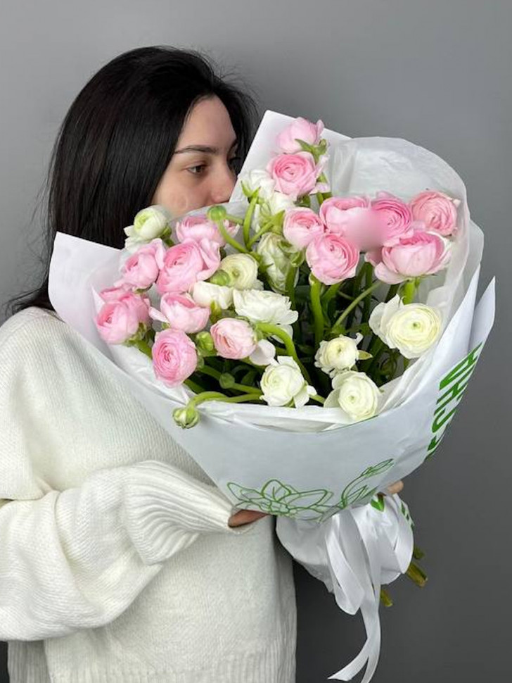 Букет из 31 ранункулюса