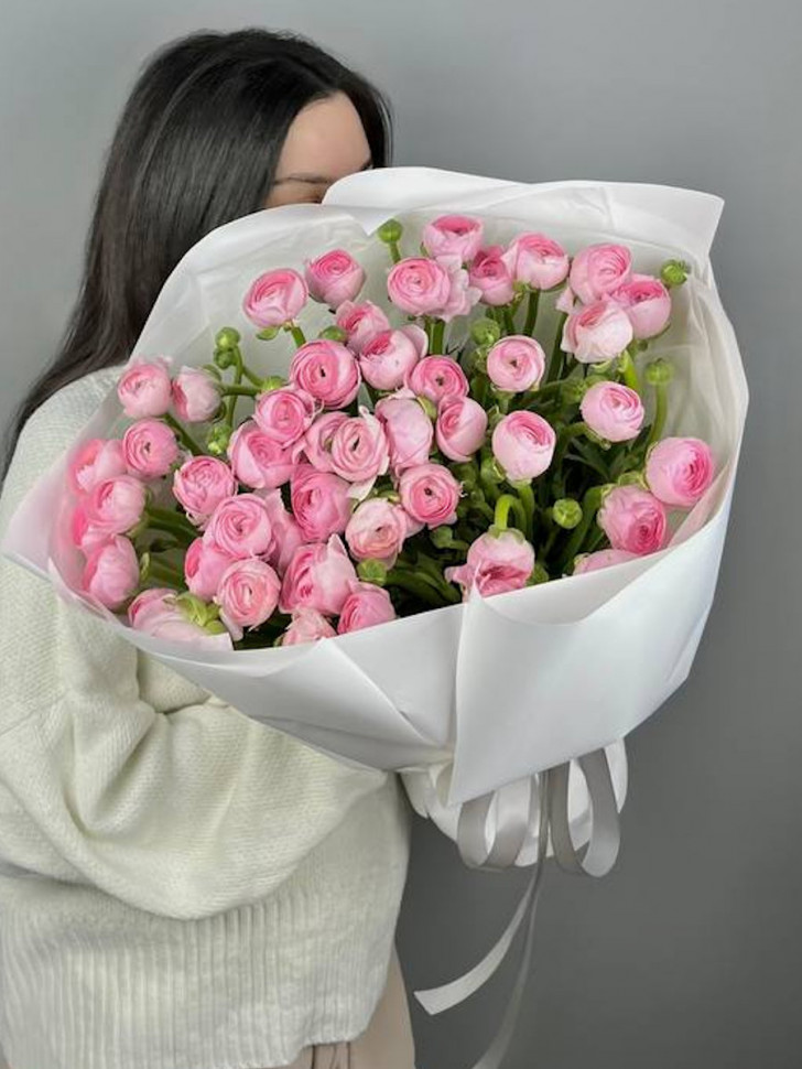 Букет из 51 ранункулюса