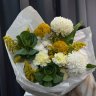 Авторский букет с осенними цветами