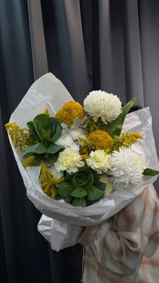 Авторский букет с осенними цветами