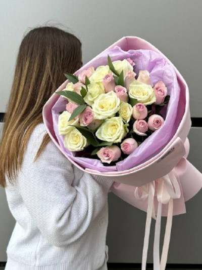 25 роз Кения