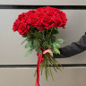 Букет из 25 красных роз (60см)
