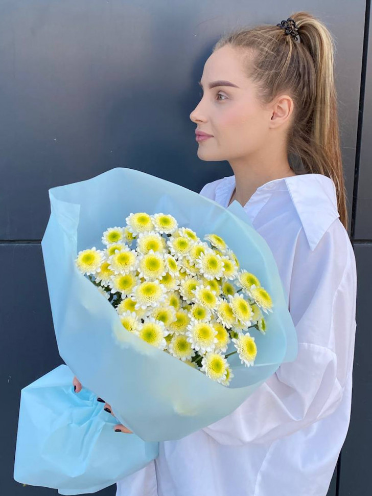 Букет из 11 хризантем