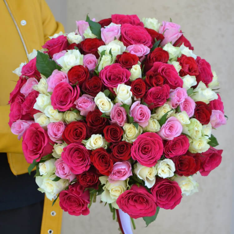 Букет из 101 кенийской розы с доставкой в Краснодаре