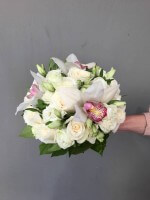 Букет невесты (орхидеи и розы) с доставкой в Краснодаре